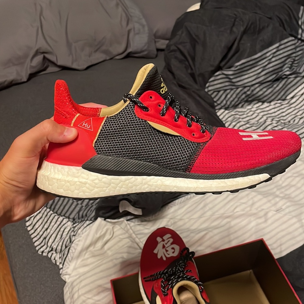 Chinese solar New Year human race sneakers, size 9 1/2. Worn 2 times - Picture 5 of 6